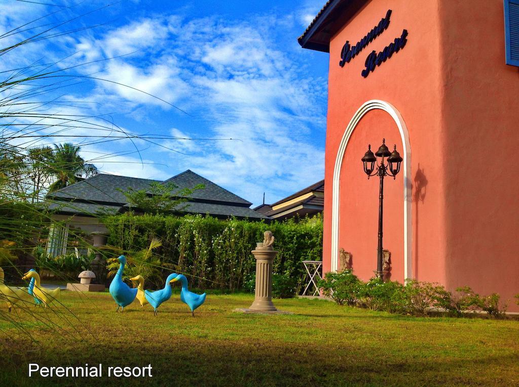 Perennial Resort Nai Yang Екстер'єр фото